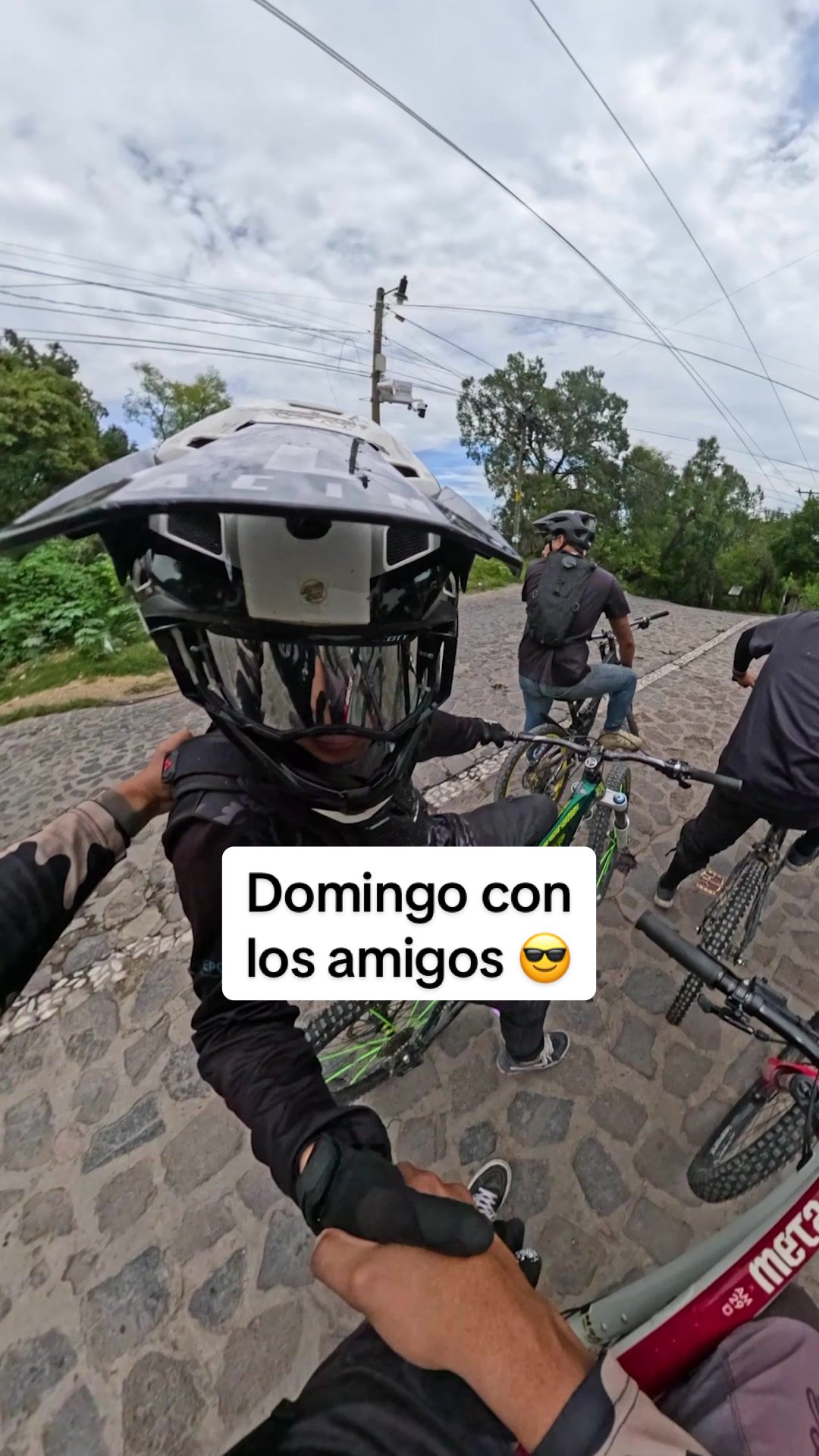 @Sebas Sotelo