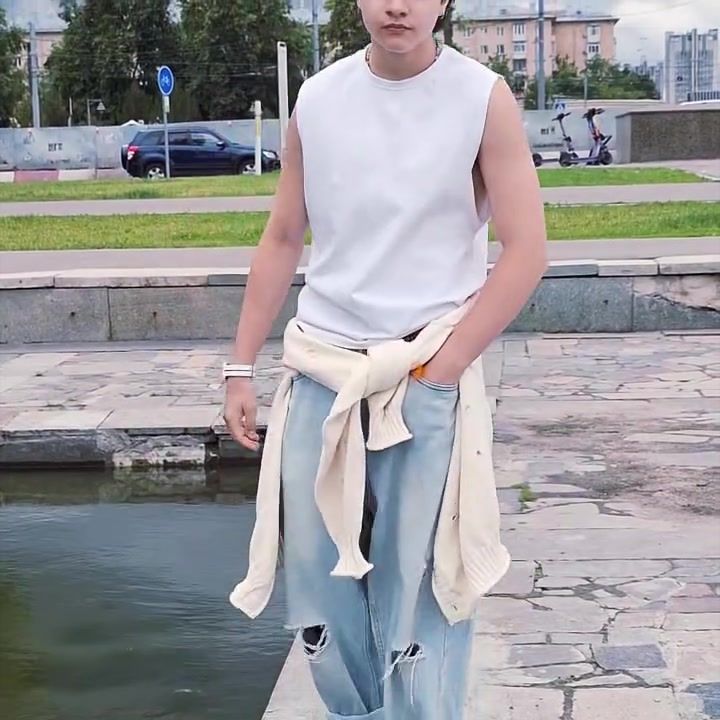 @model _ egor _ schwarlis