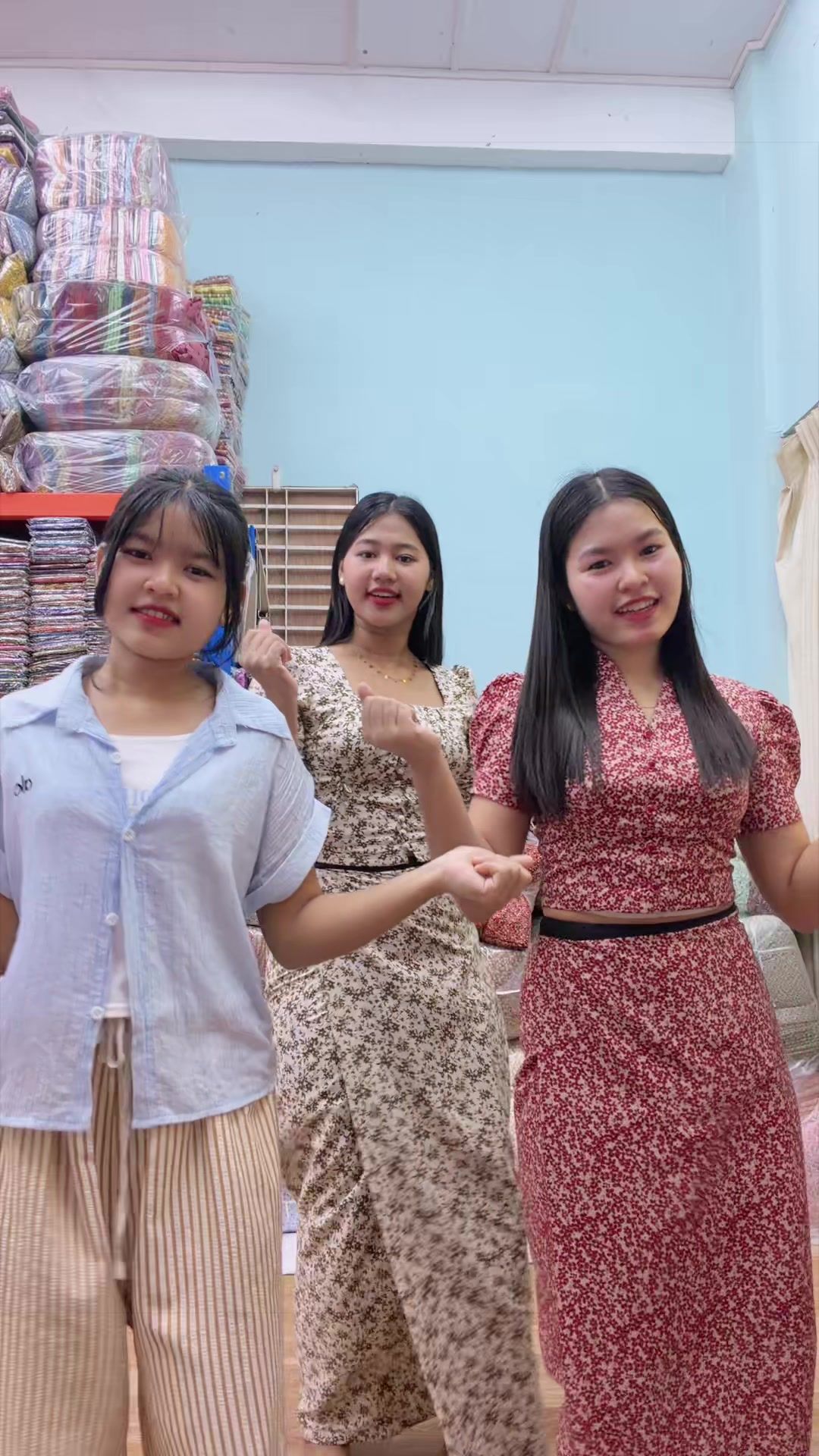 @Ko Sein Kyi Lin အထည်လက္ကား။