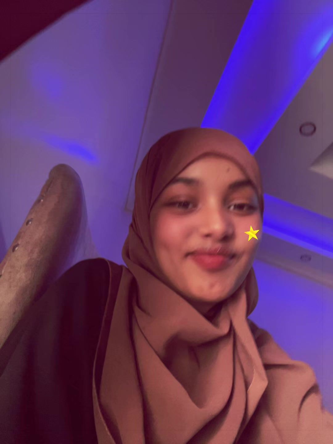 @Hafinaa🌸🎀