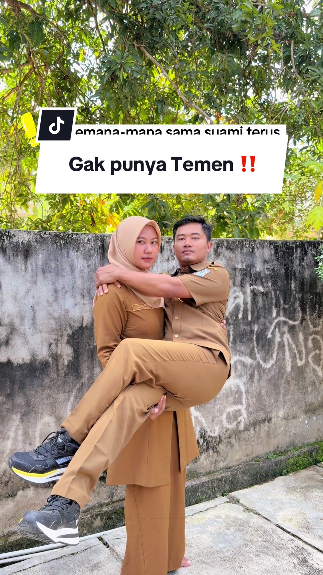 @Arumlo