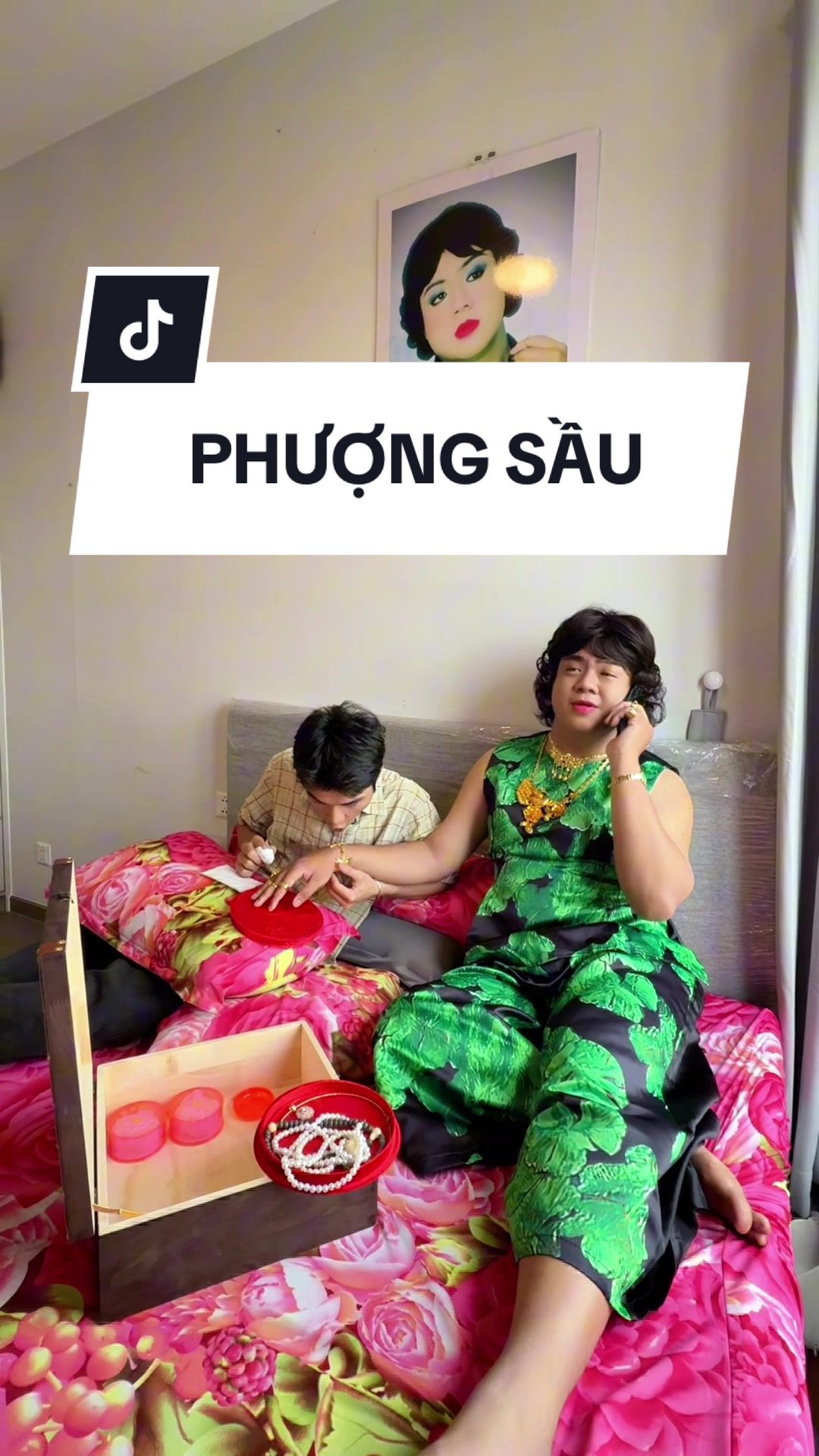 @Tường Hồng Phú