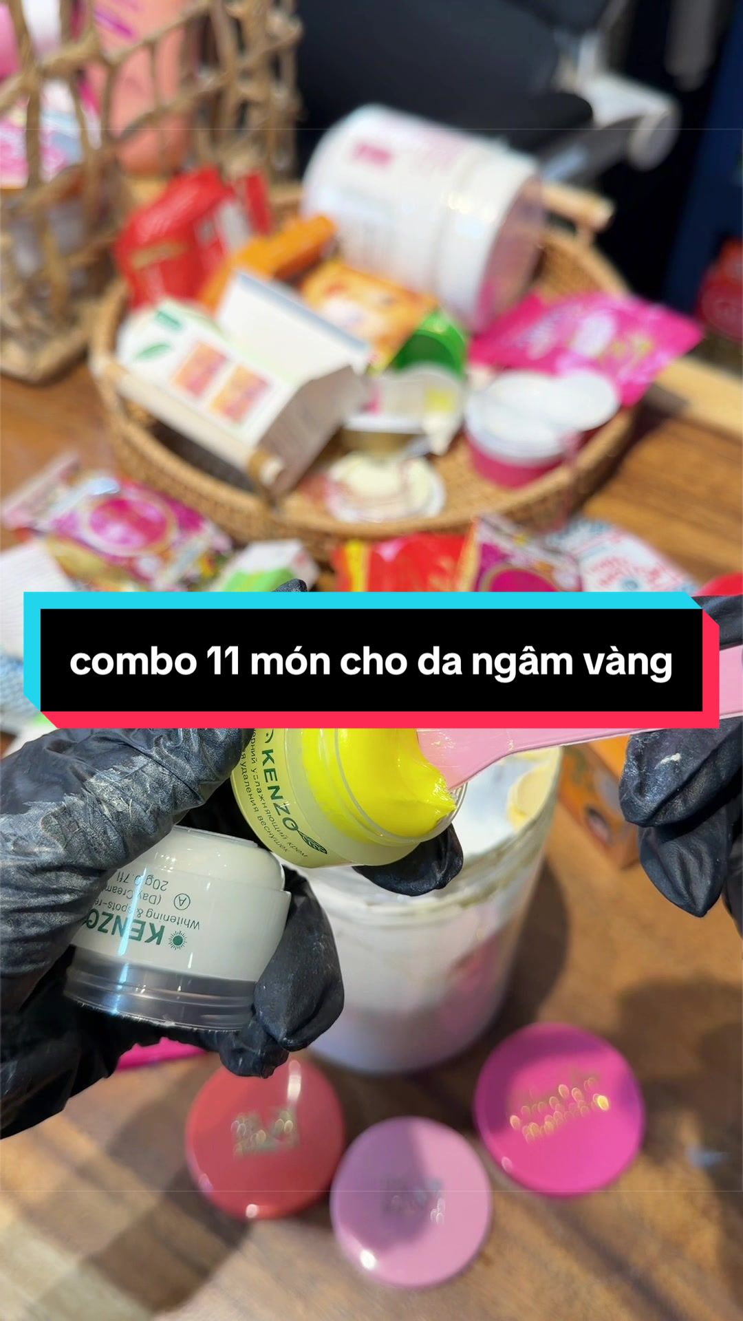@Bà Tám Da Dẻ
