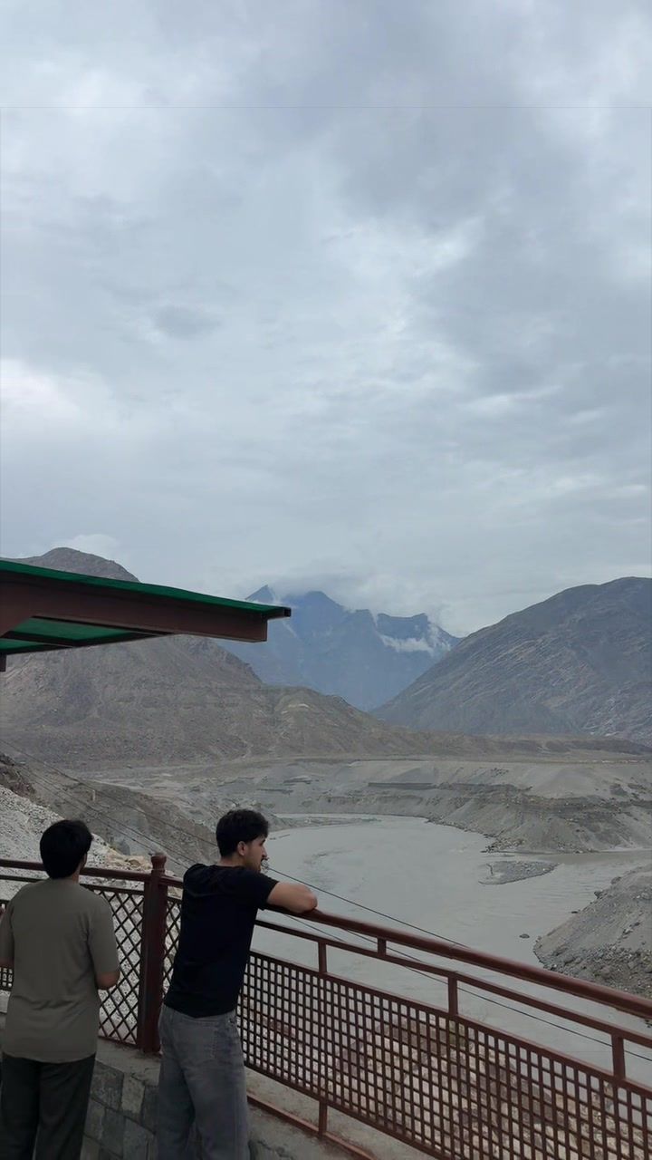 @hussain_bajwa