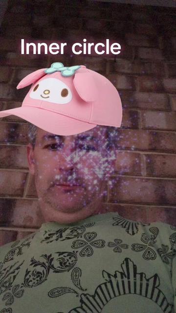 @Robbie Mac social