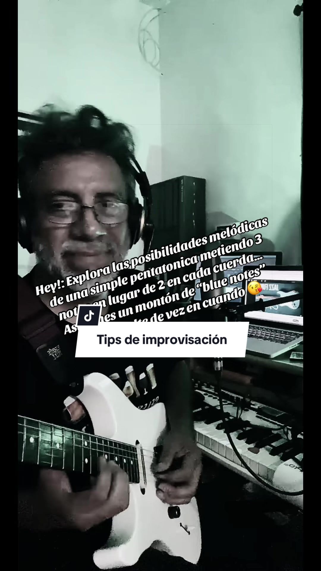 @Rola_Cruz