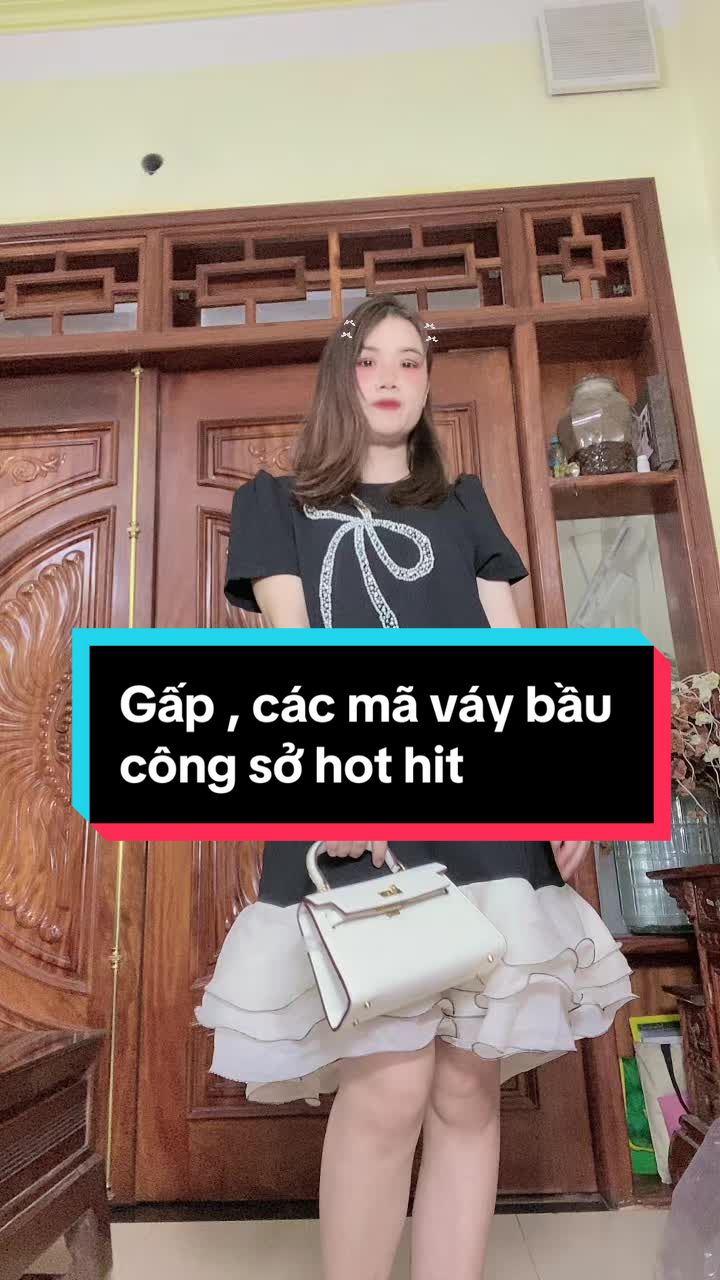 @Váy bầu mẹ Còi
