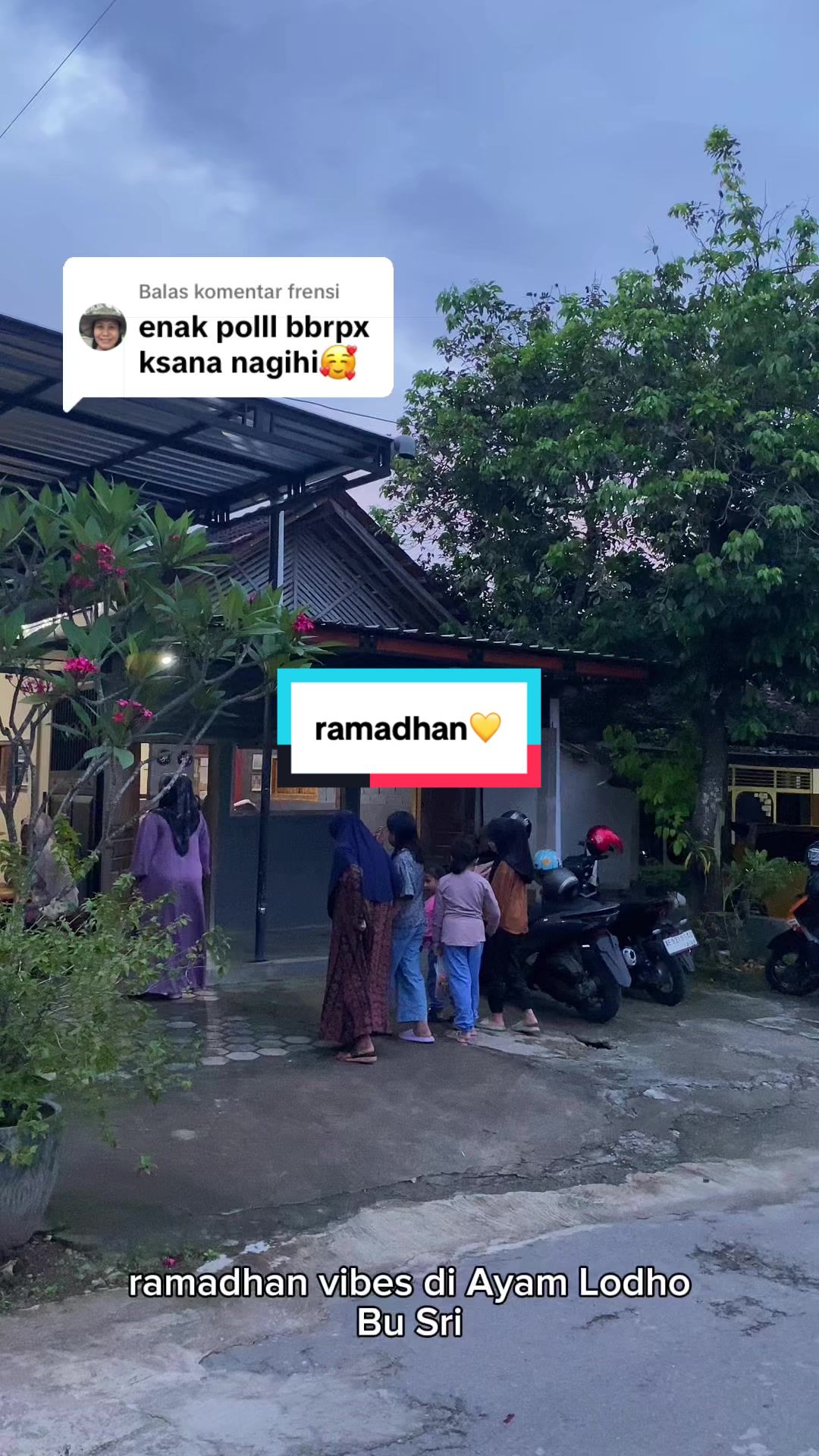 @Ayam Lodho Bu Sri