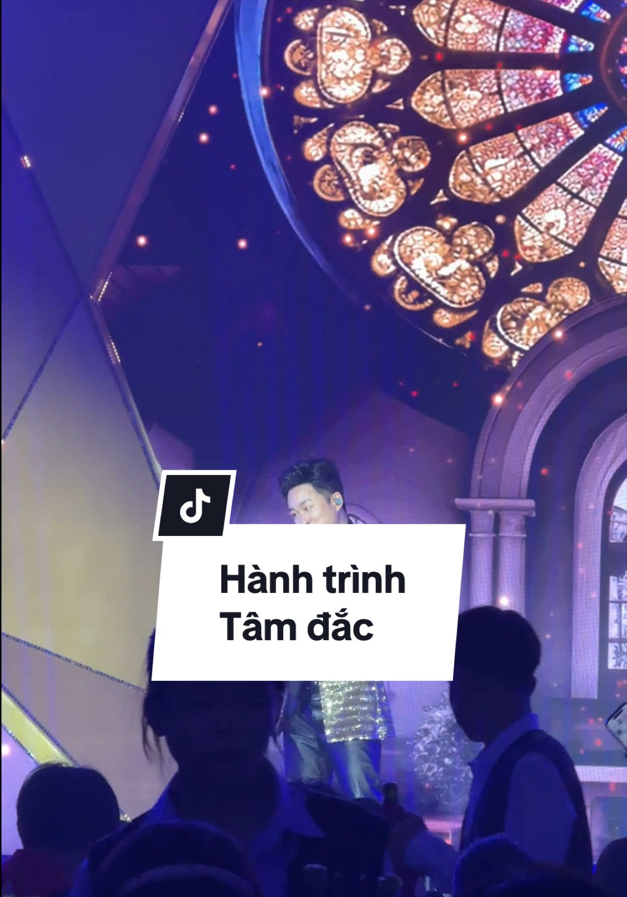 @Shop B&eacute; Tuệ