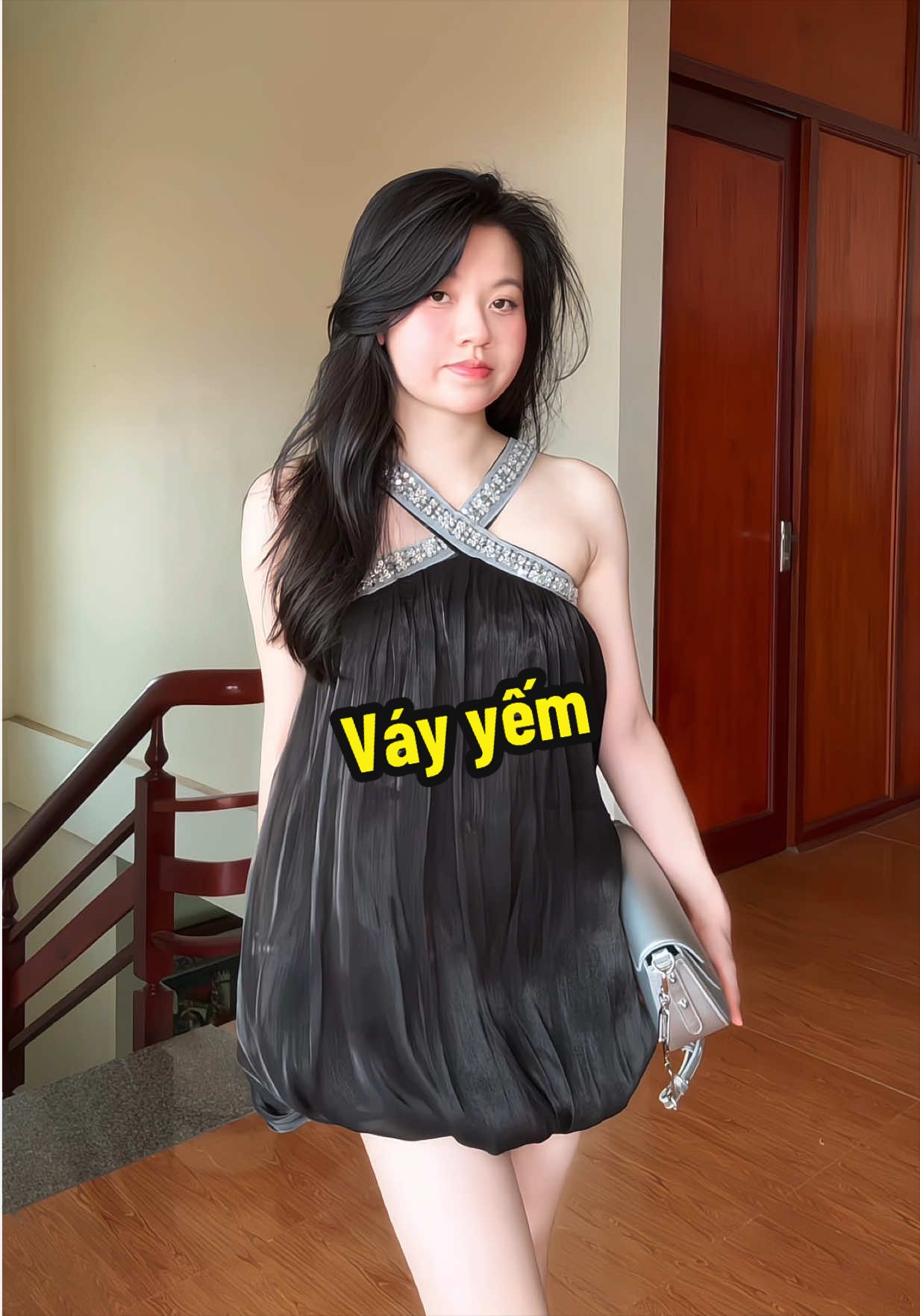 @Hằng t&uacute;n 👻