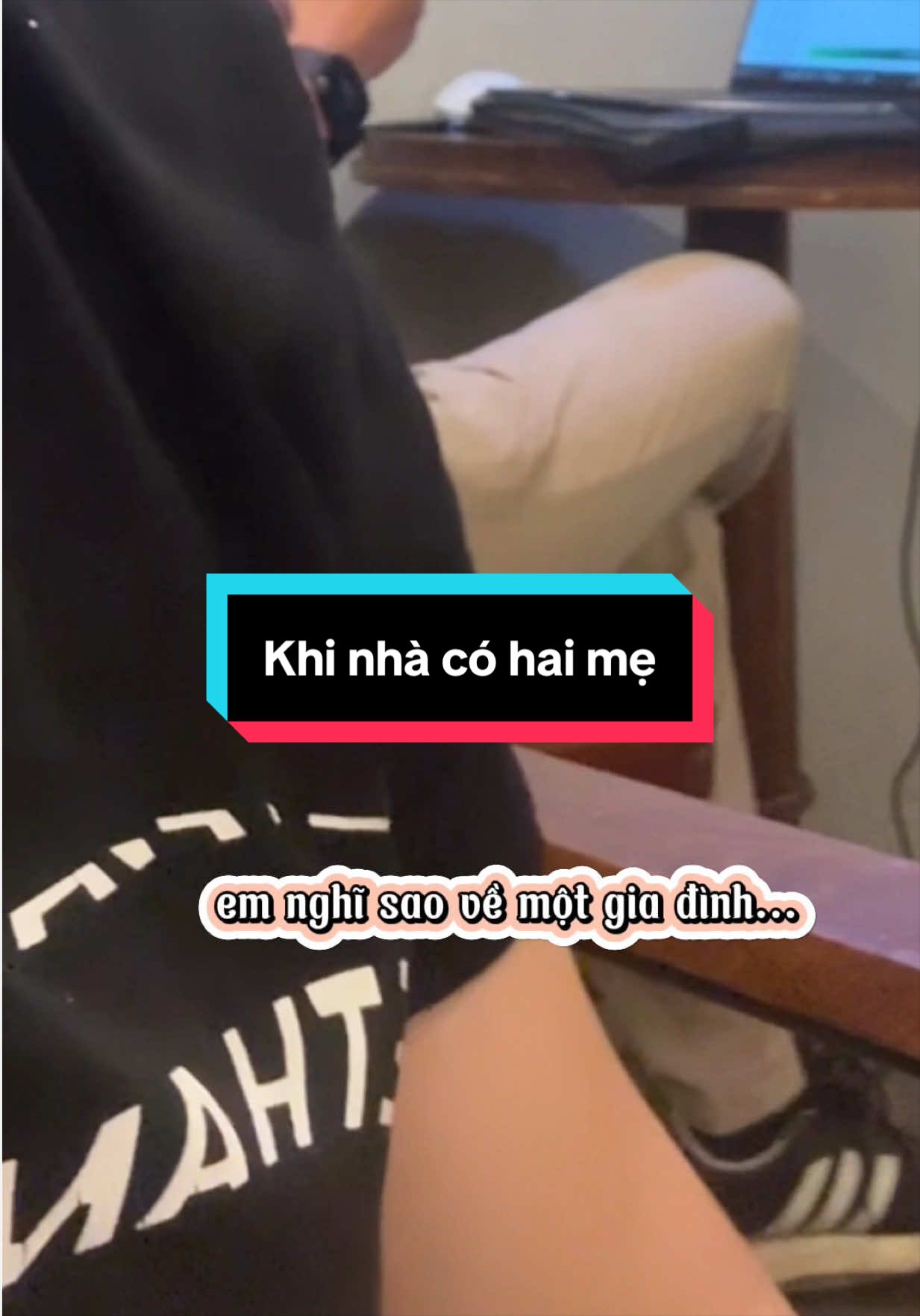 @HAI P&Eacute; CH&Ograve;N DO