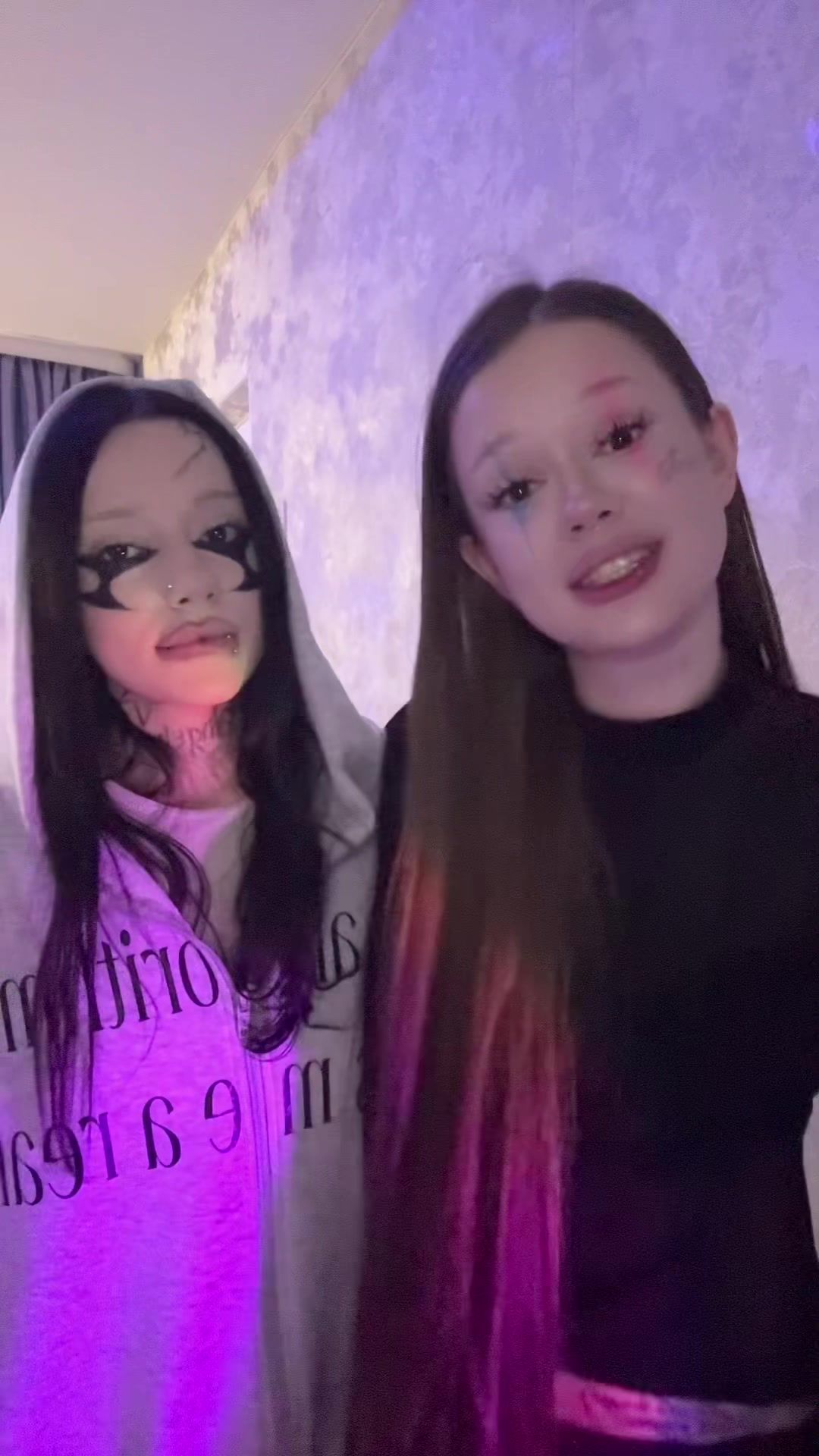 @☥أبريل