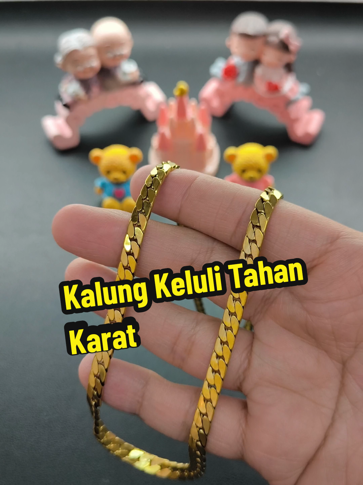 @FashionForUshop