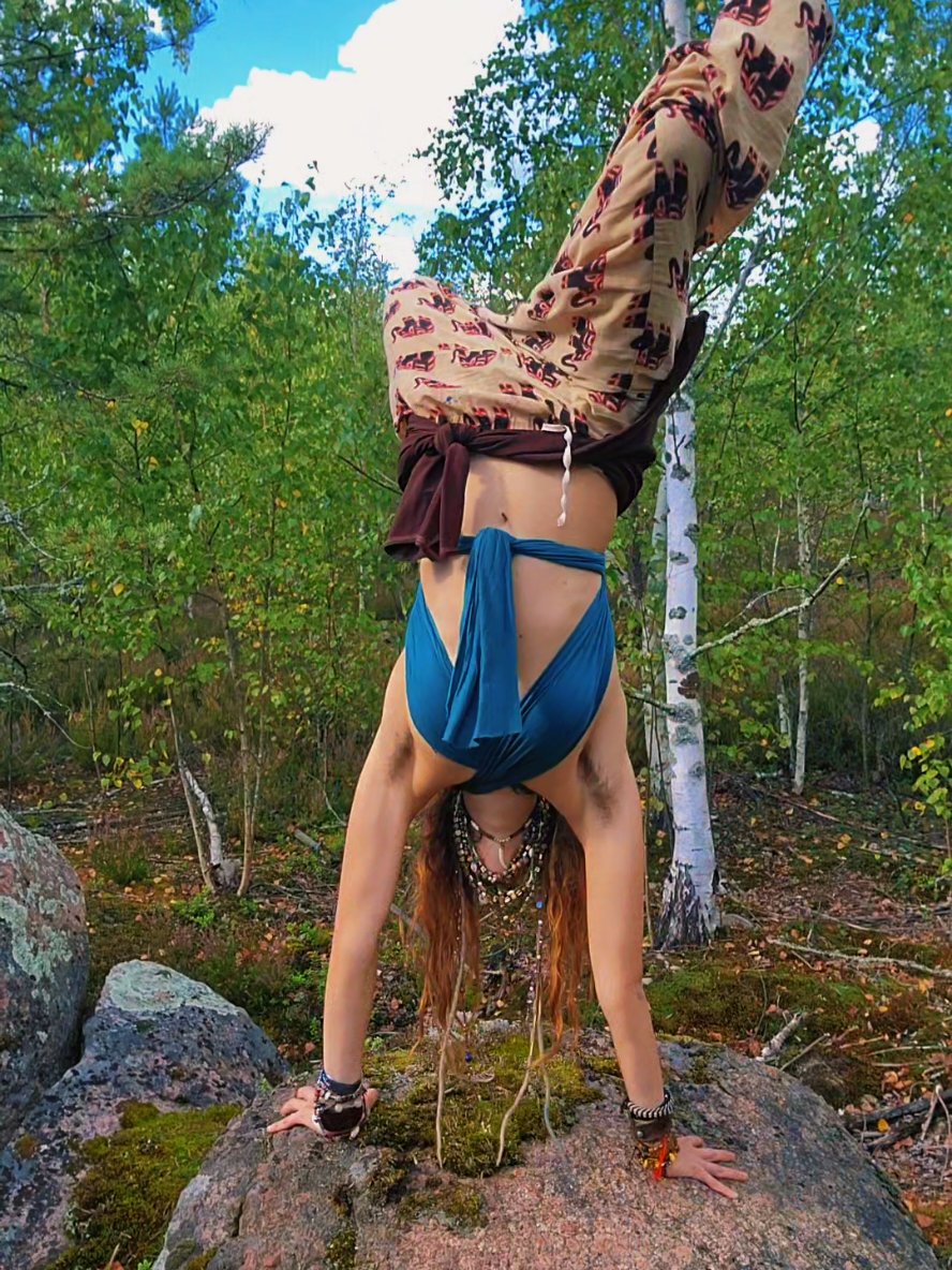 @Liza Kashtanka  ☮️