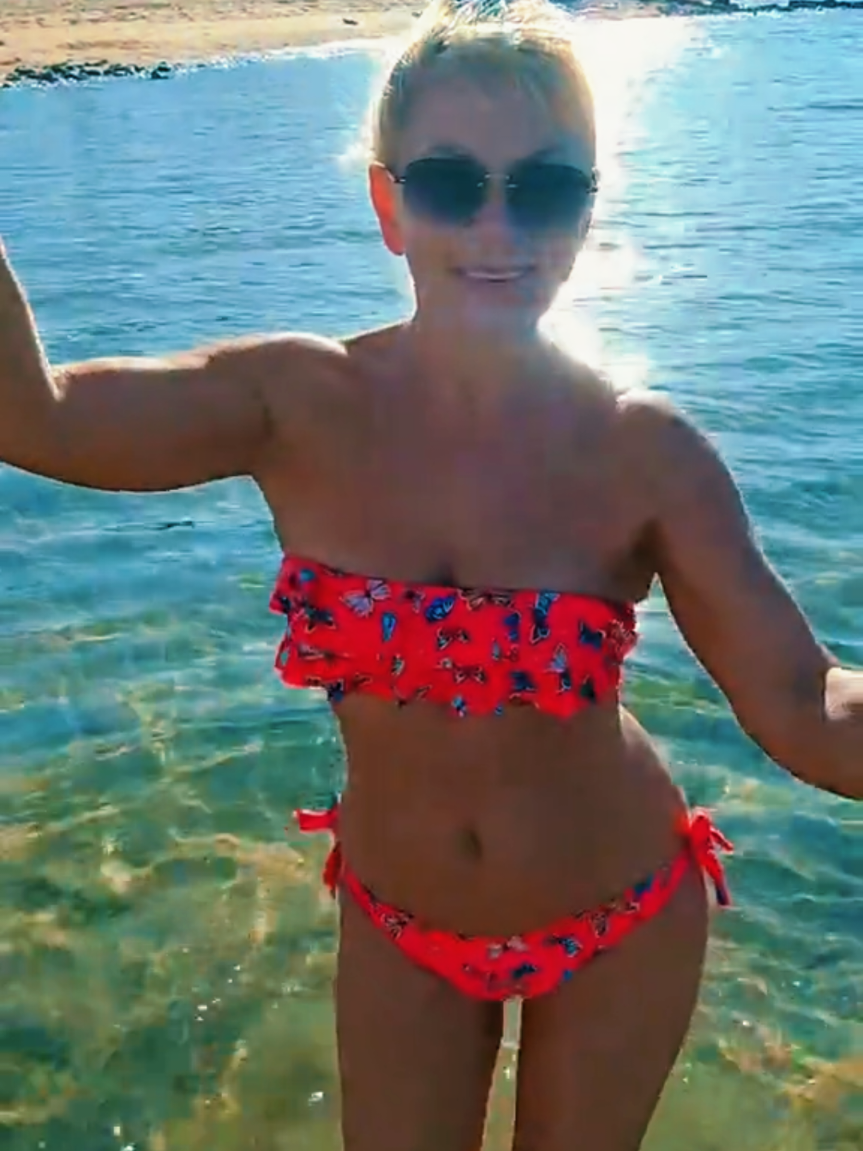 @Елена Elena