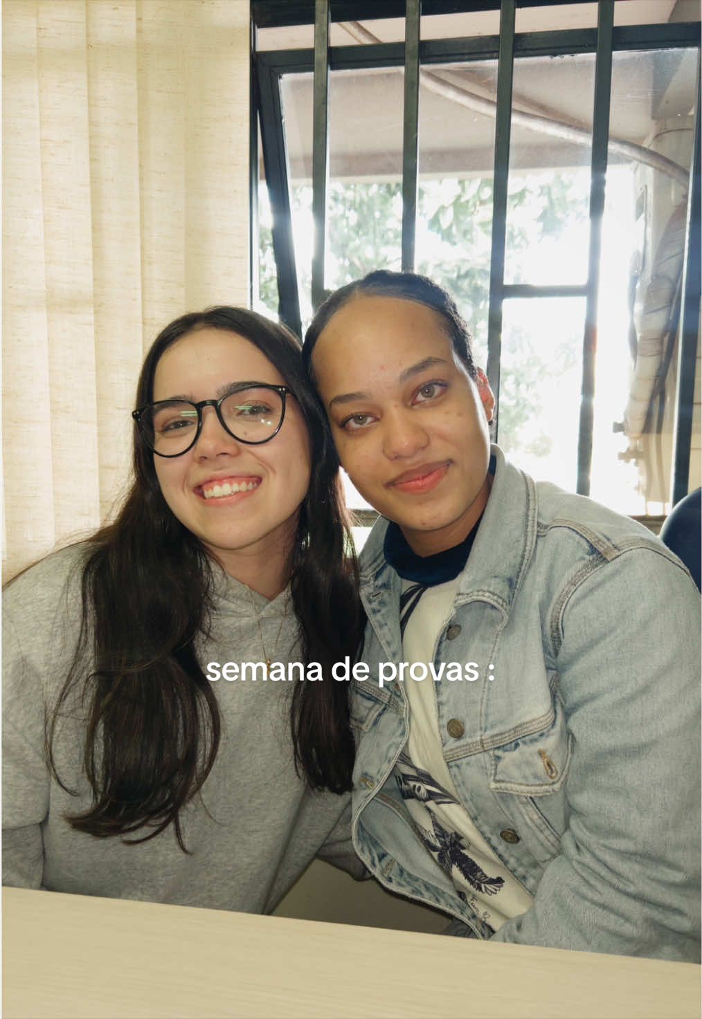 @LittleAna | Estudante de Psico
