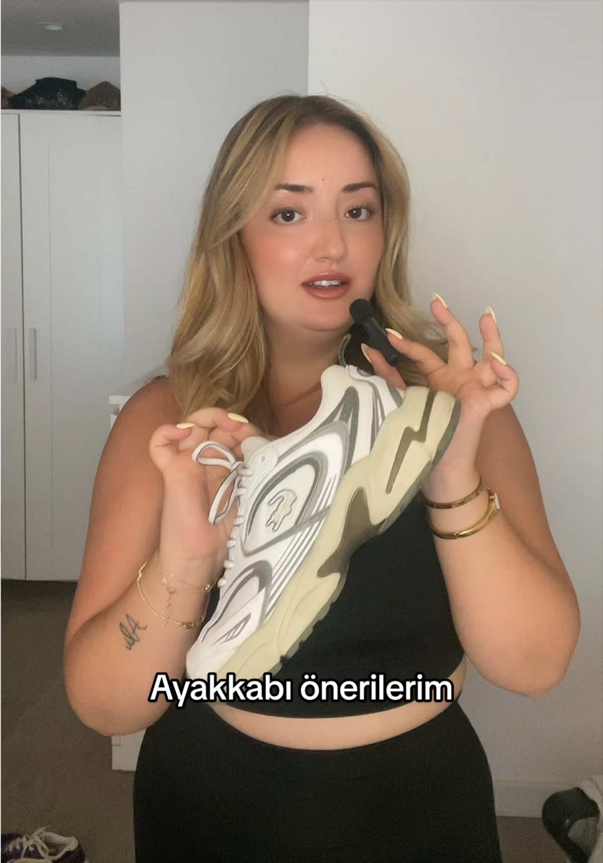 @Hazallll