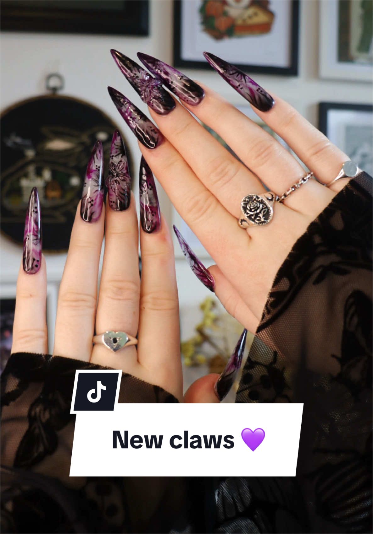 @illicitbehaviour 🦇
