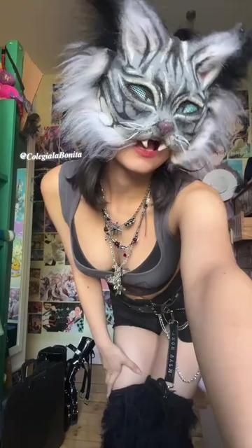 @Colegiala Bonita