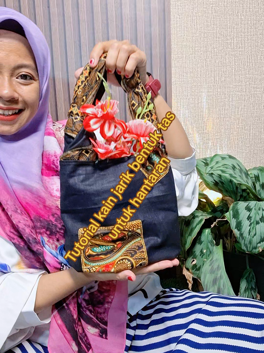 @Siti Fatimah|Gift Box