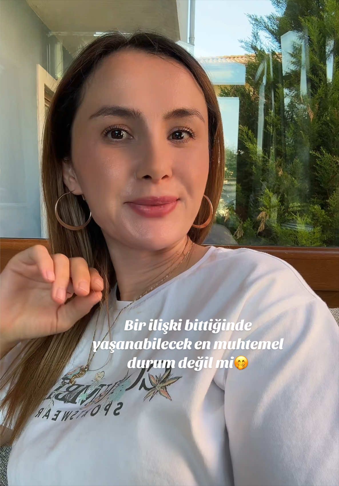 @&Ouml;zge Akca