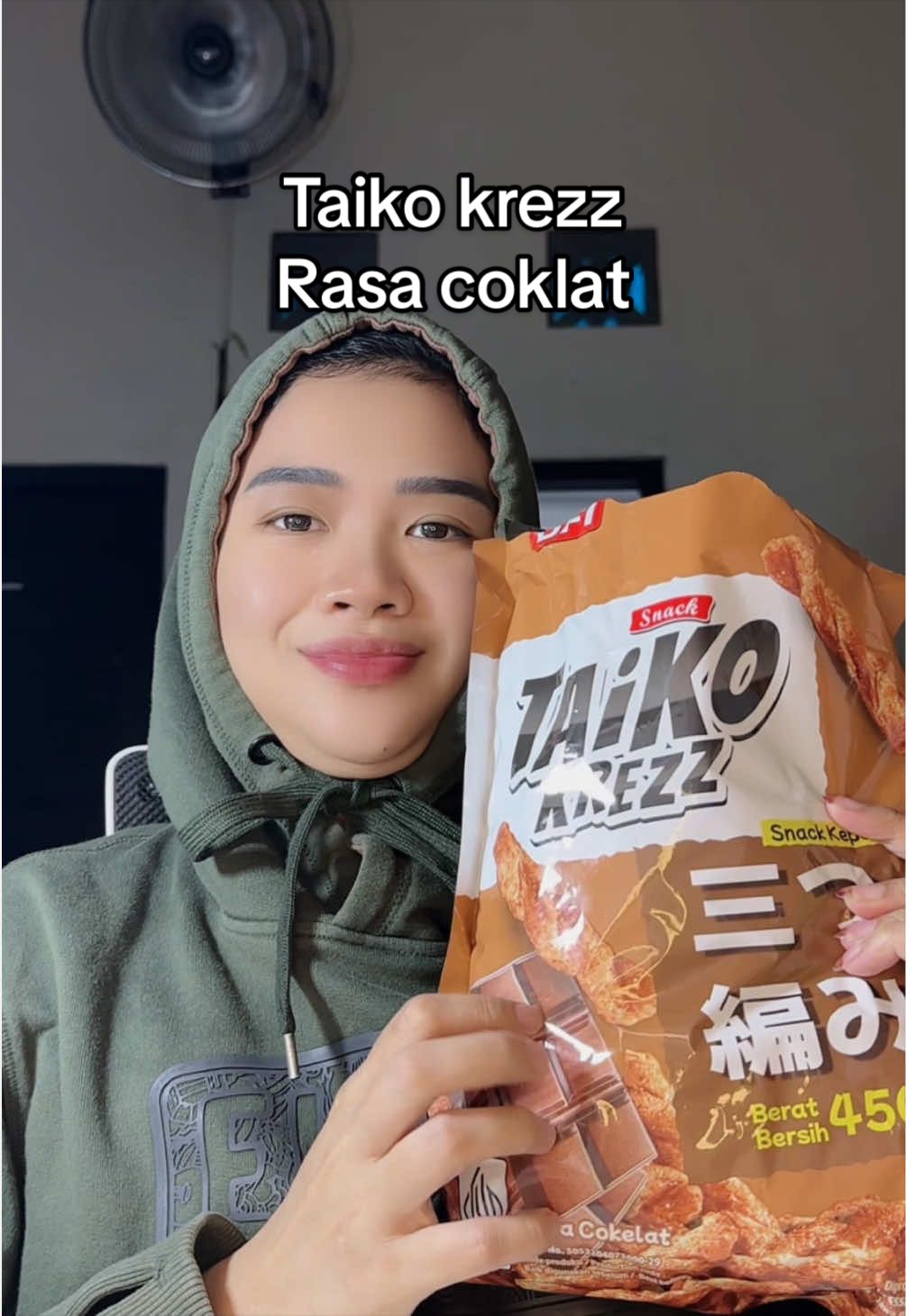 @EkaNis14