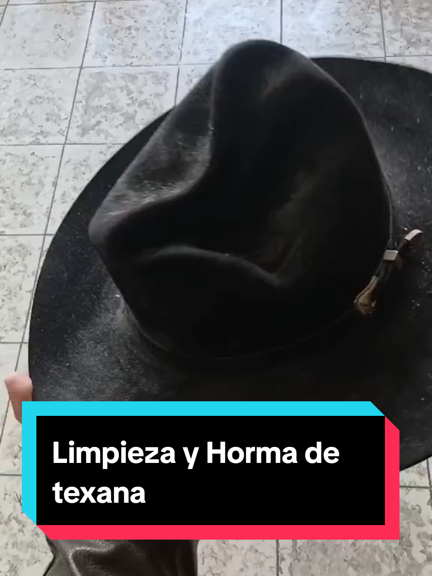@Adrian hats (Polo El Ranchero)