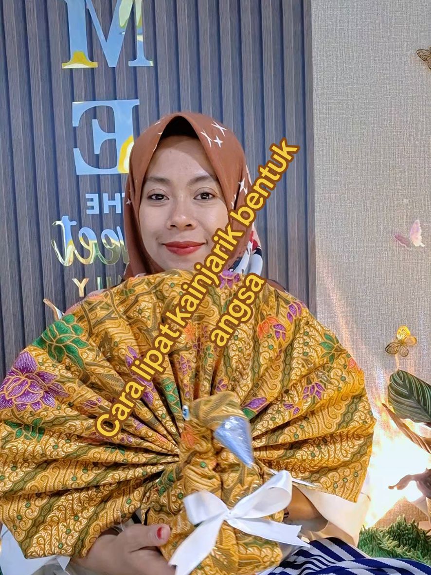 @Siti Fatimah|Gift Box