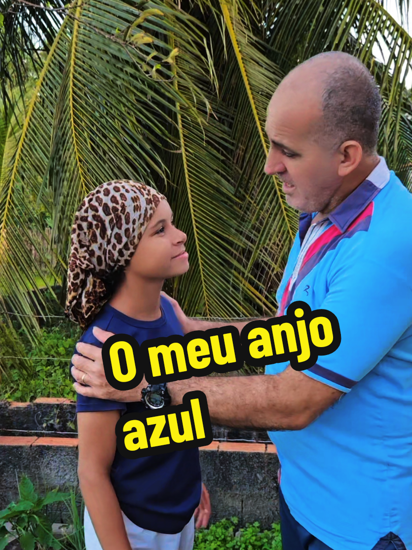 @BEATRIZ COM PAPAI