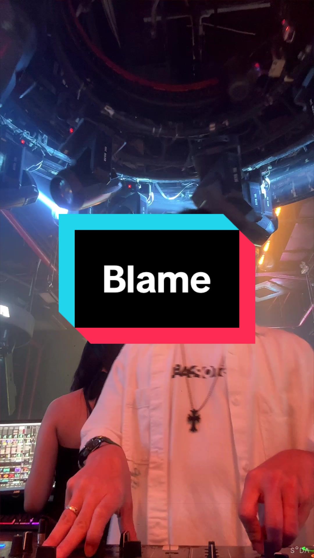 @DJ C&Ocirc;NG MIO