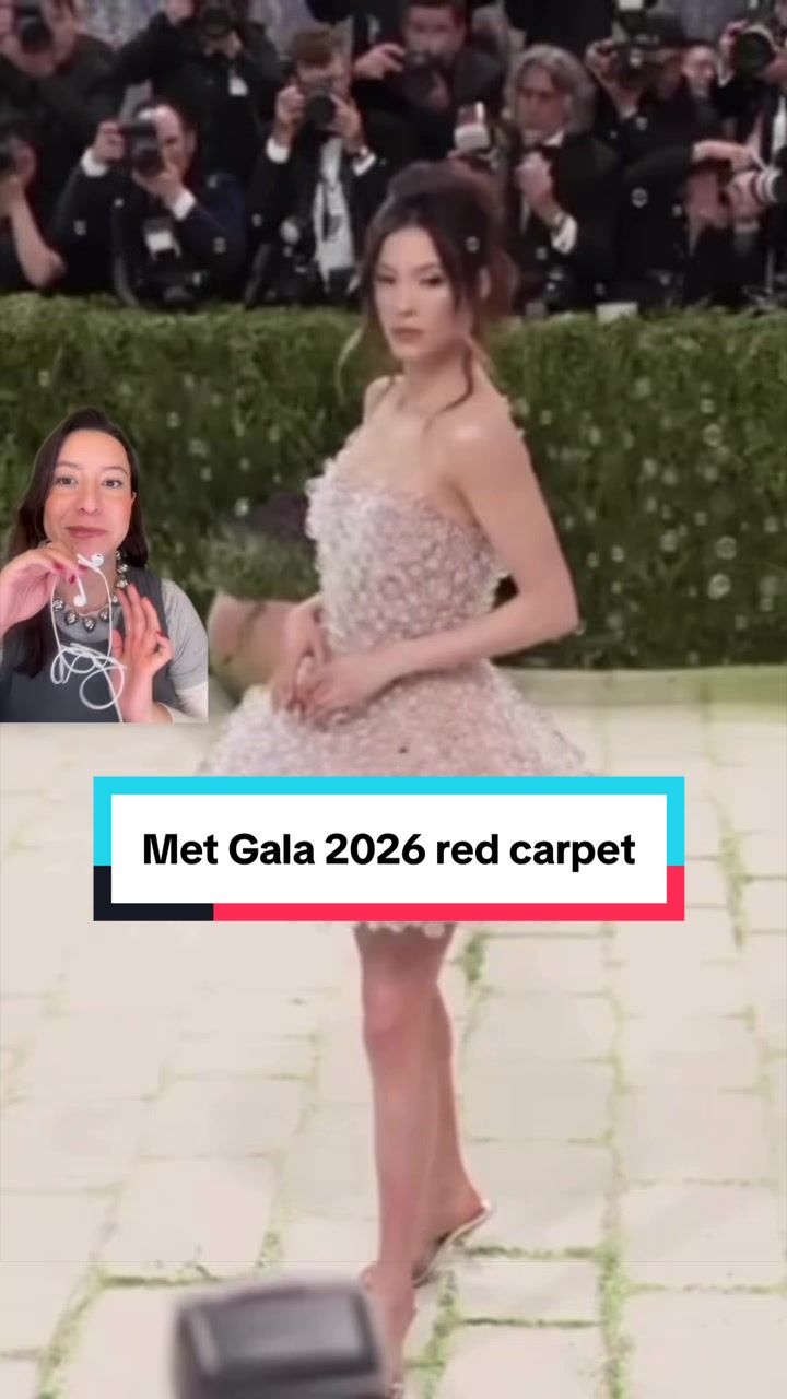 @Ana Gomez