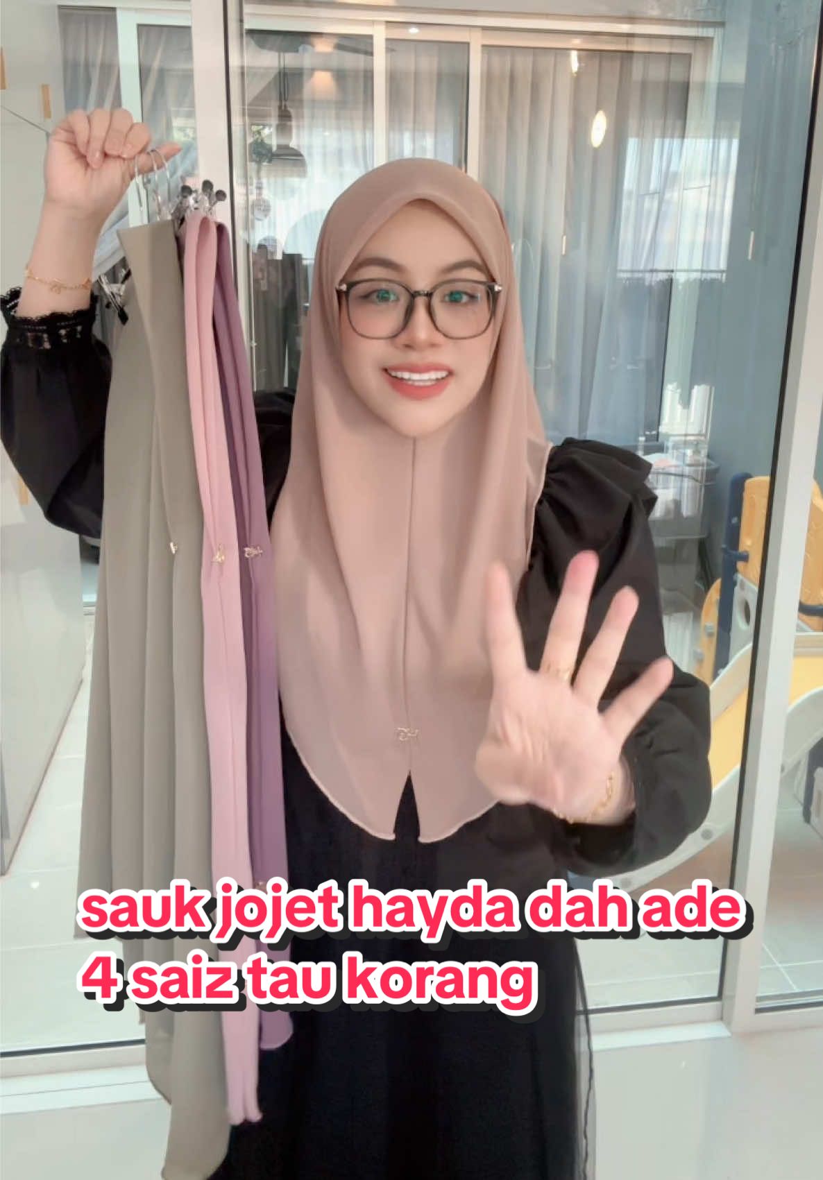 @Founder Hayda Scarf