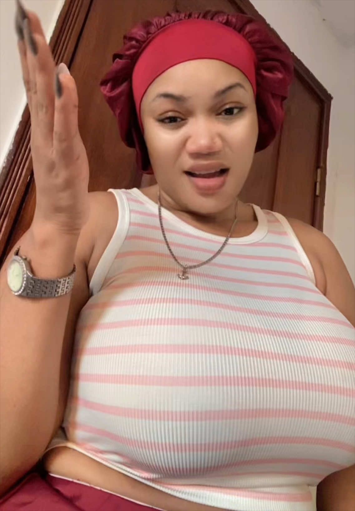 @👸