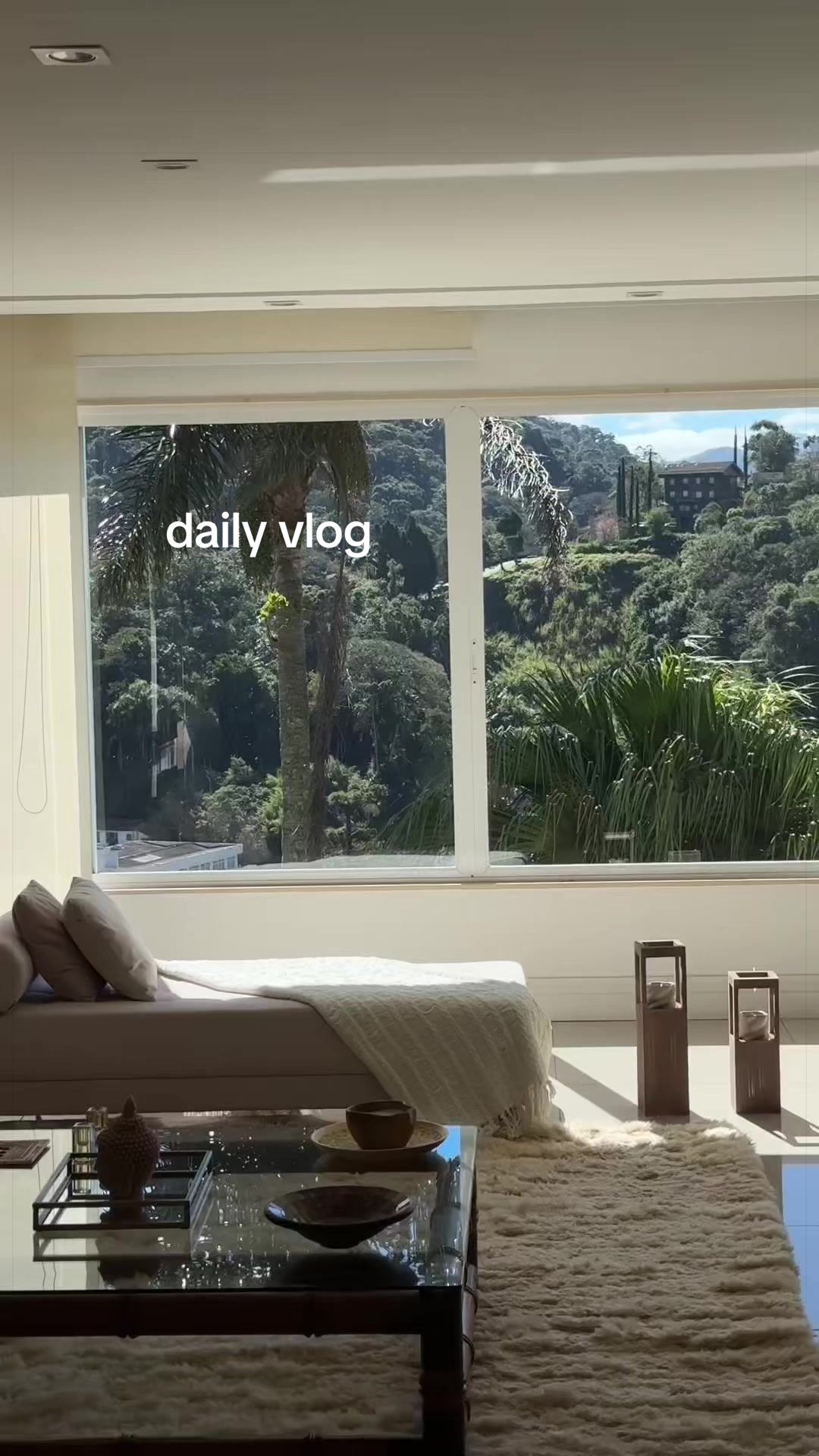 @isabella