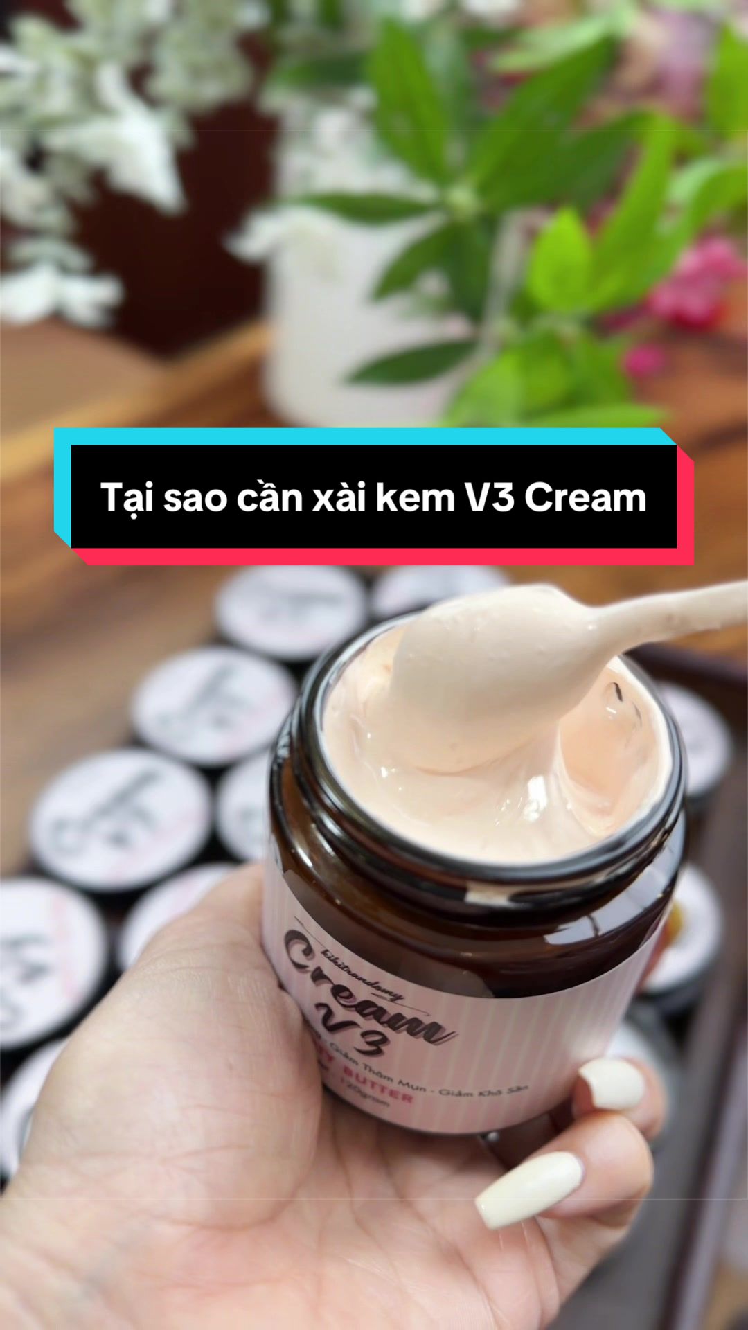 @B&agrave; T&aacute;m Da Dẻ