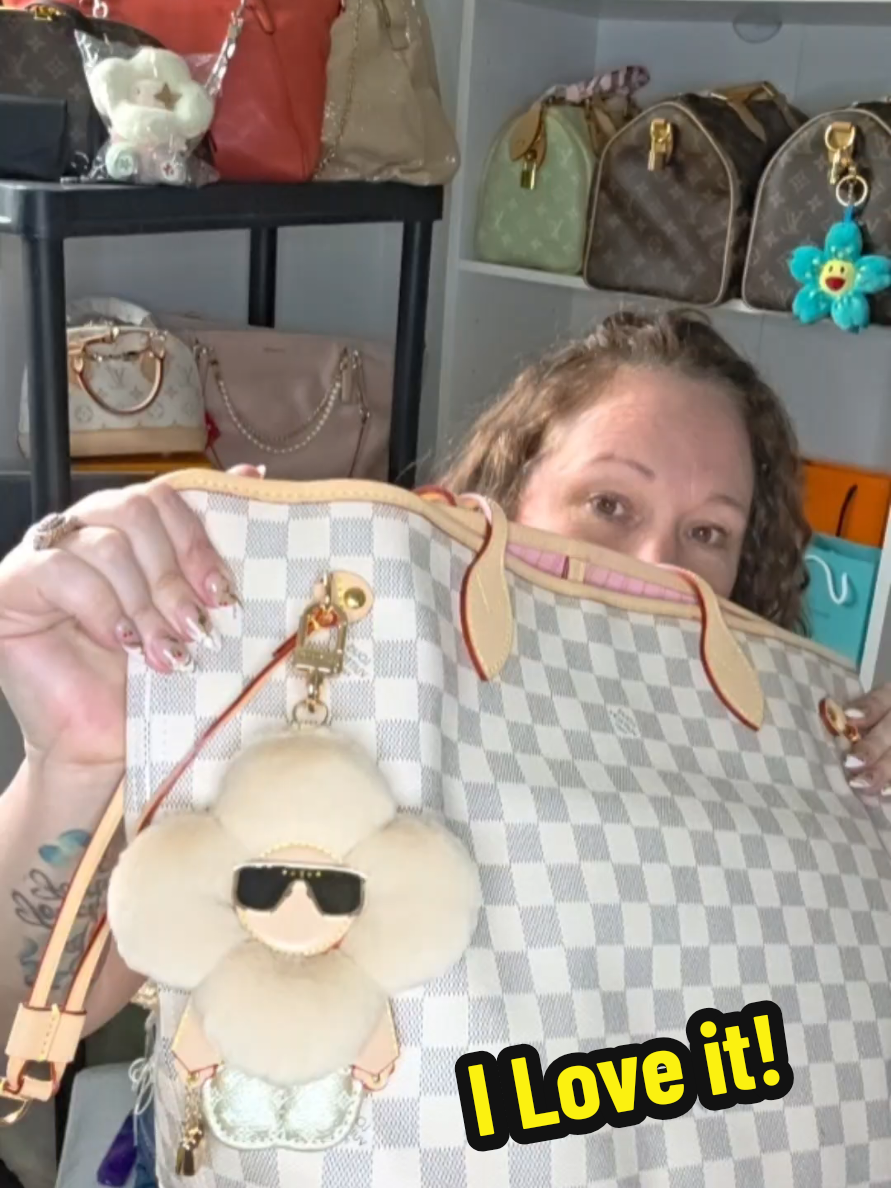@manderscurates