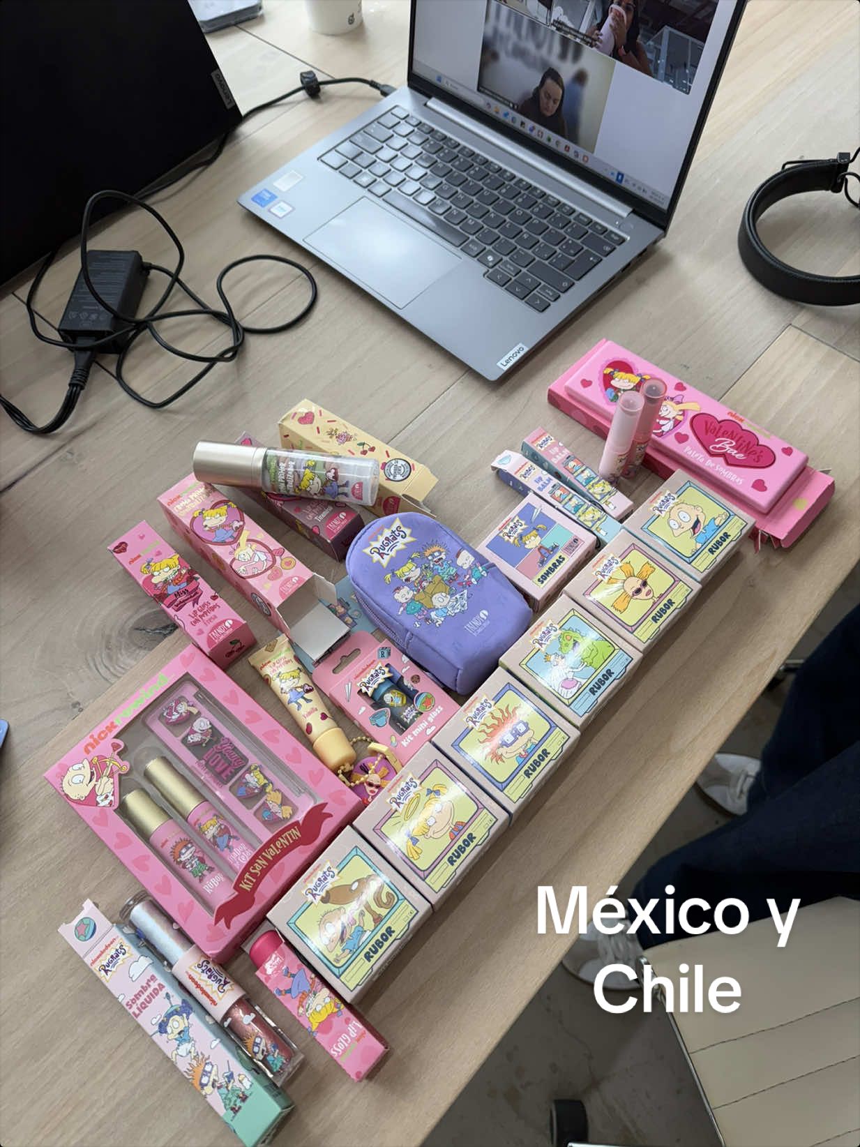 @Trendy Maquillaje