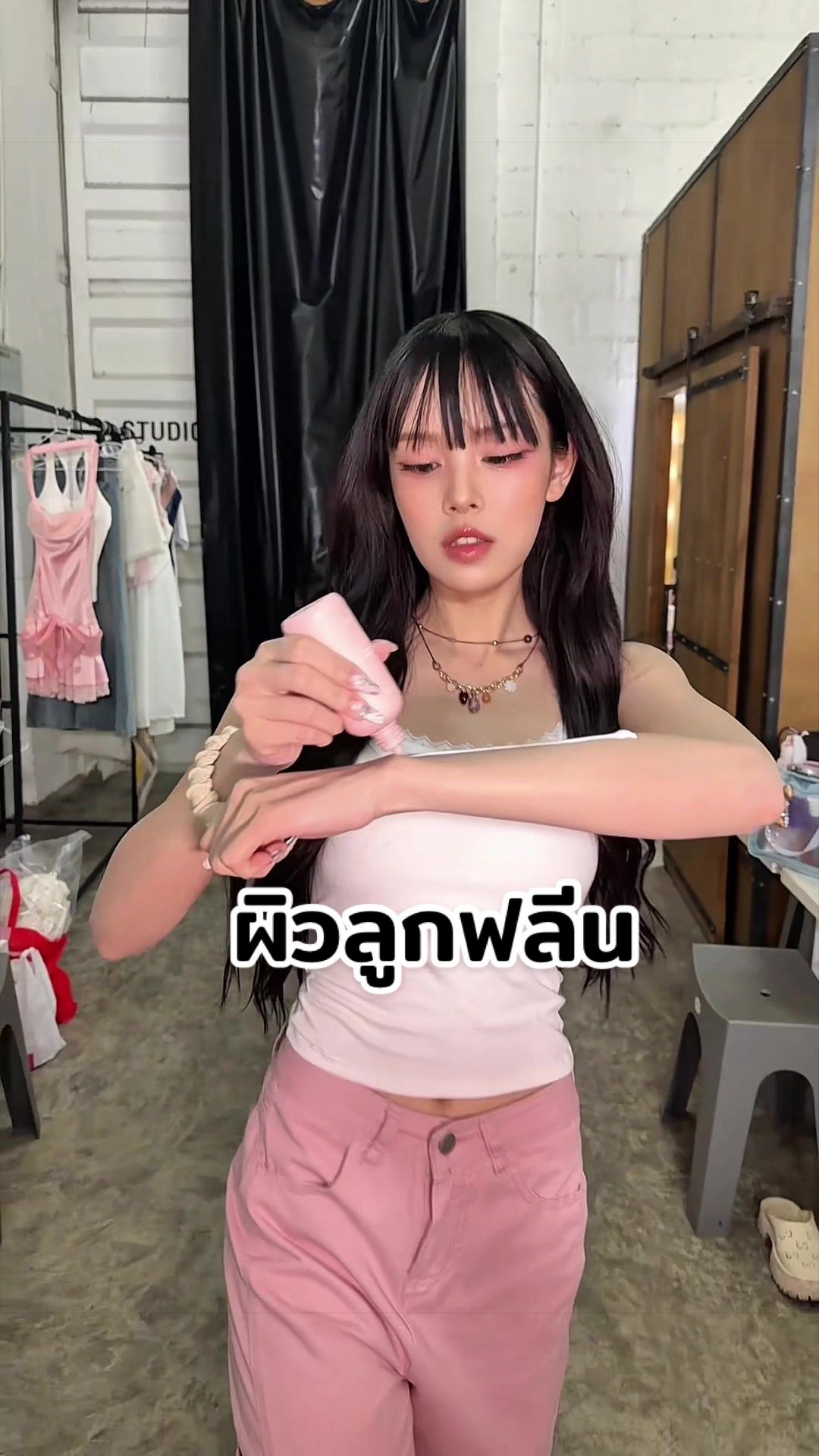 @เดมิ ෆ