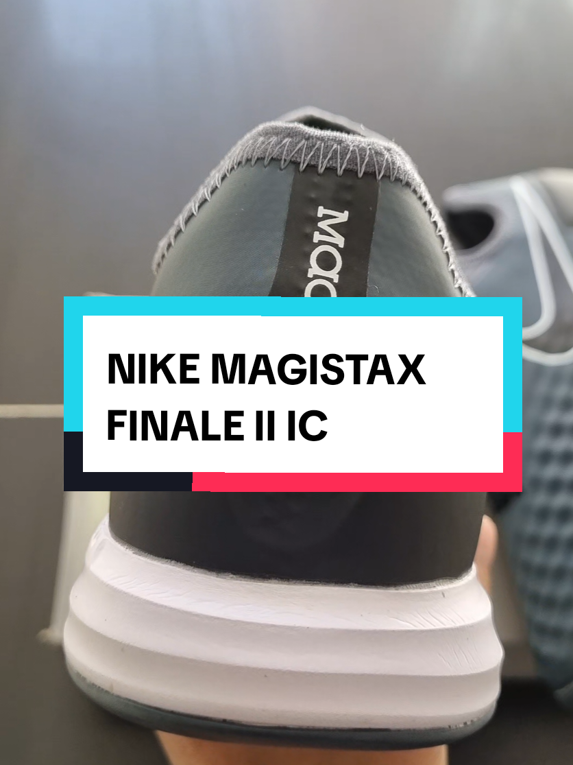 @Solo Sneakers