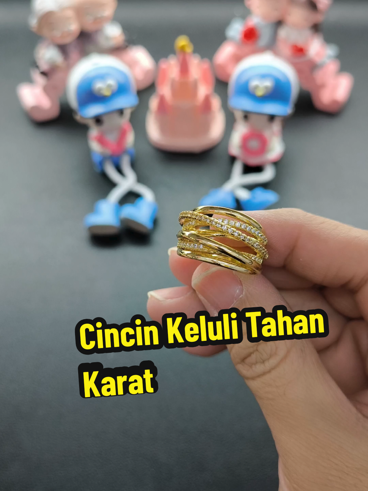 @FashionForUshop