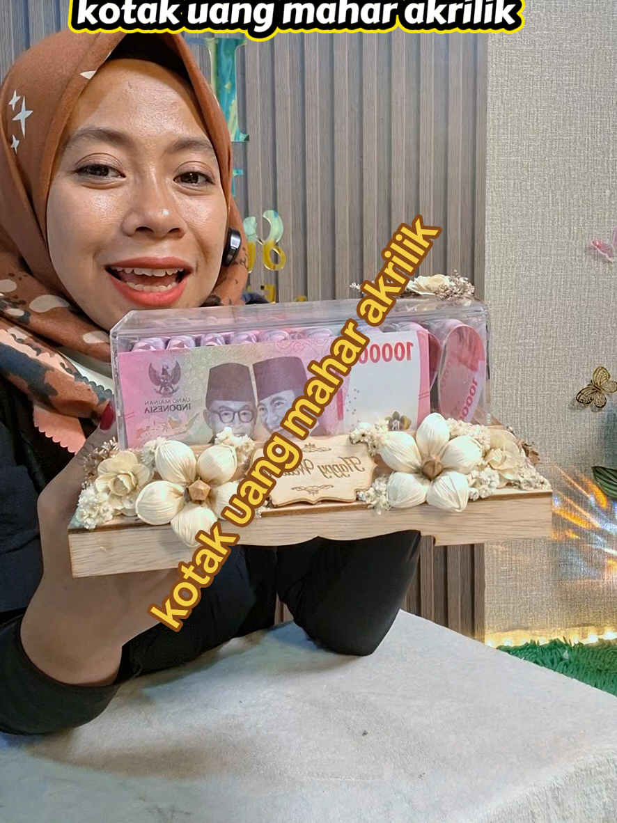 @Siti Fatimah|Gift Box
