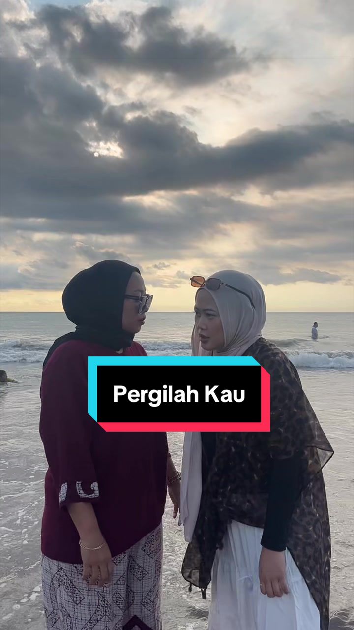 @LULU KAMALIA