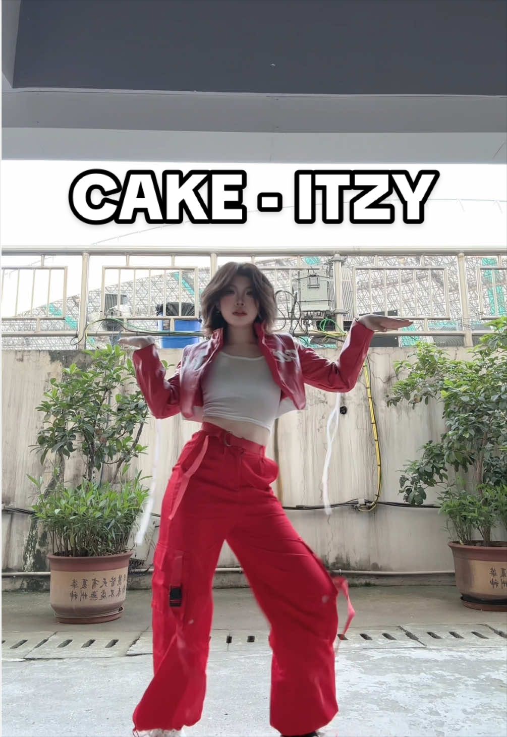 @laurieishere
