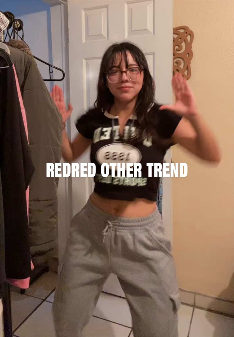 @elliesannd