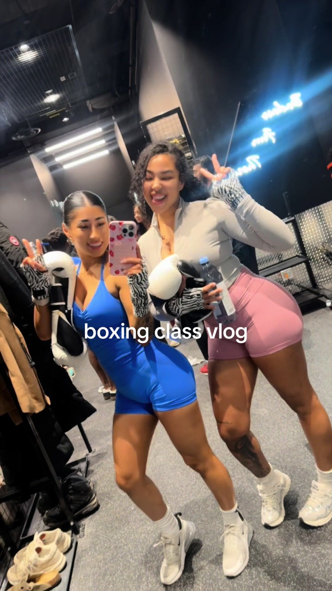 @CARLA KAT