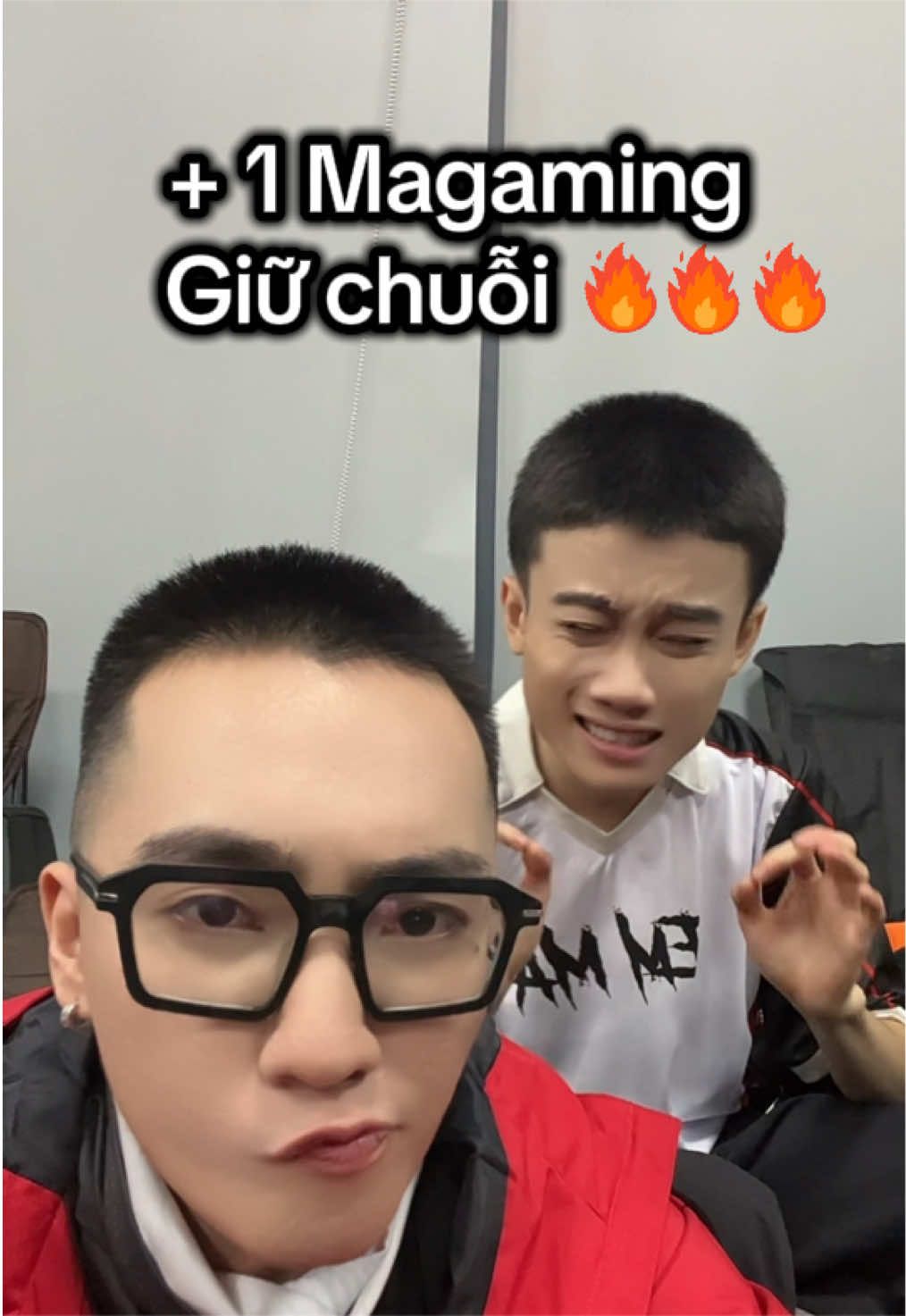 @H&ugrave;ng Cam Đ&acirc;y N&egrave;