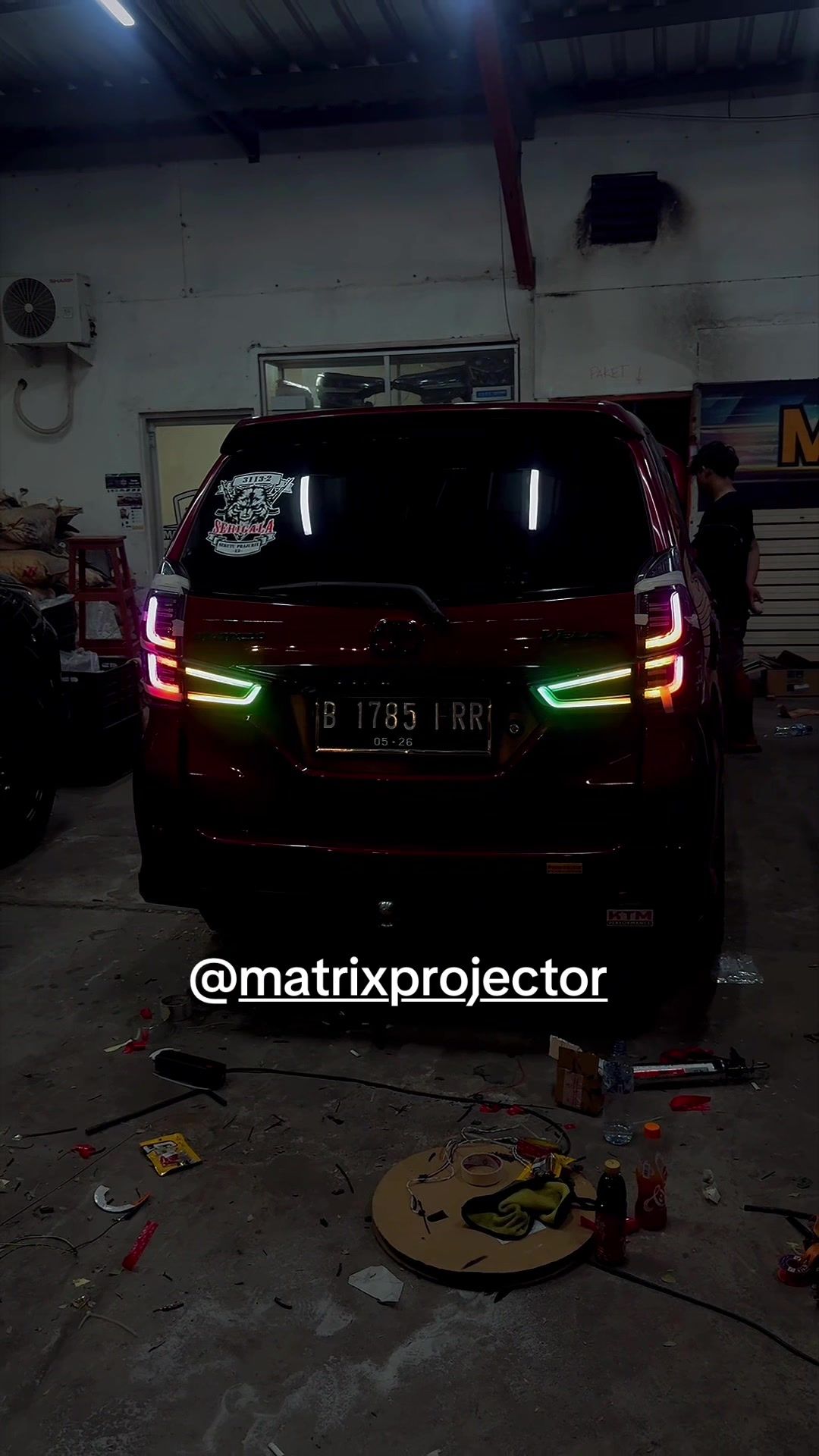@MATRIX PROJECTOR