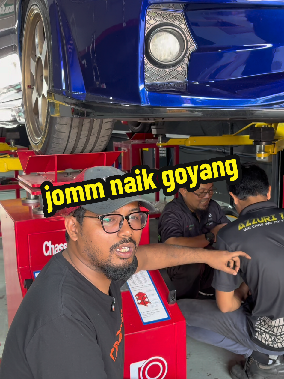 @Azzuri Tyre(Taman U)