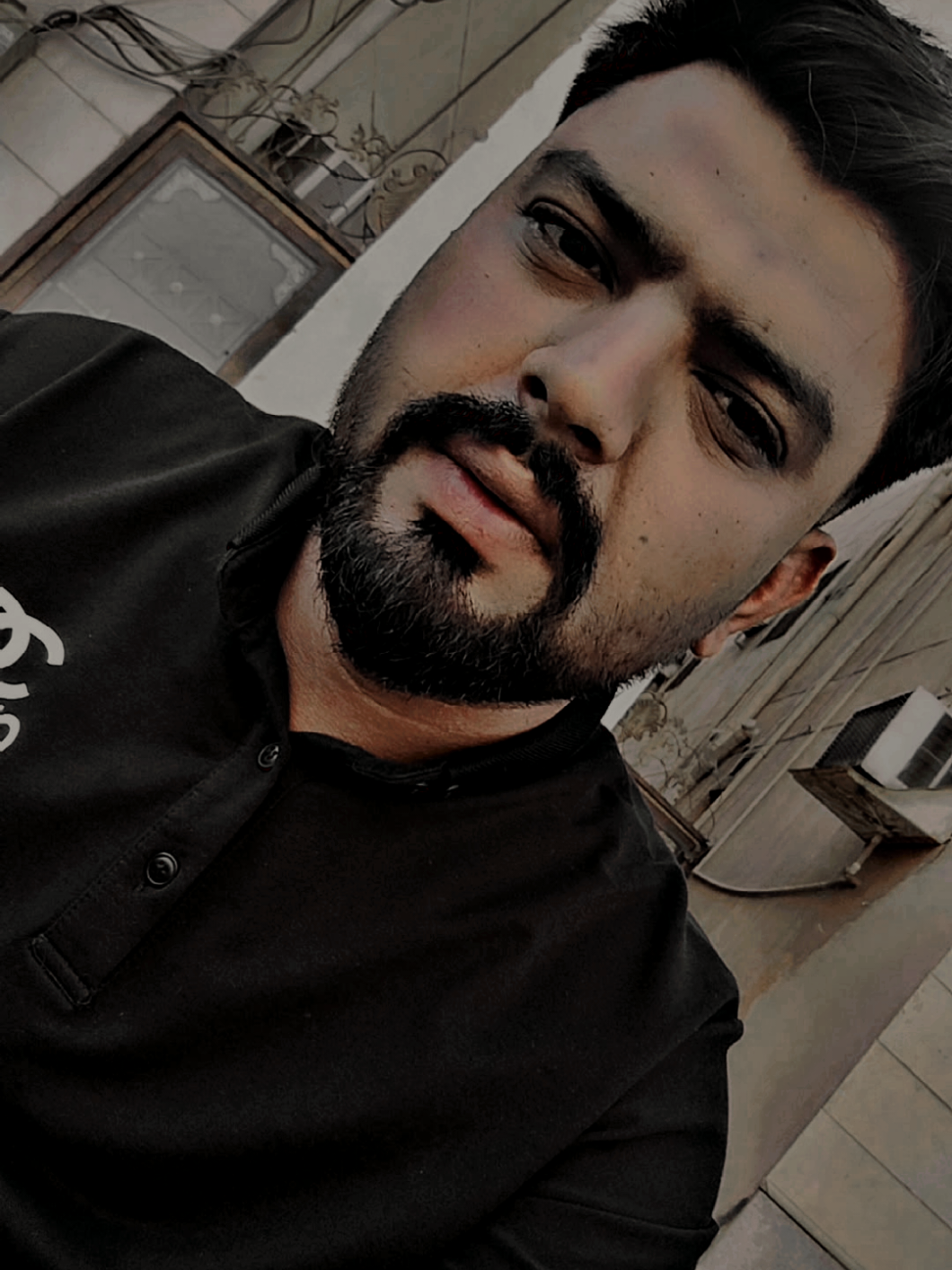 @I'M Happy Life..!🖤