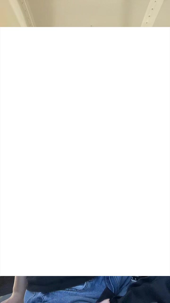 @𝓒𝓱𝓪𝓻𝓵𝓮𝓲𝓰𝓱